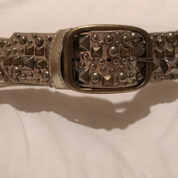Sz 34 gold metal studded belt - Picture 3 of 8